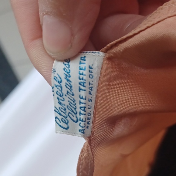 Vintage Snip-it Slip. Taffeta,  creamy brown, sz 38, Celanese Clairanese - Picture 7 of 7